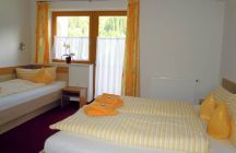 Großes Schlafzimmer